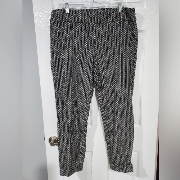 Lord & Taylor Woman Black, White & Metallic Gold Kelly Pull On Pants Size 18 W - Picture 1 of 14